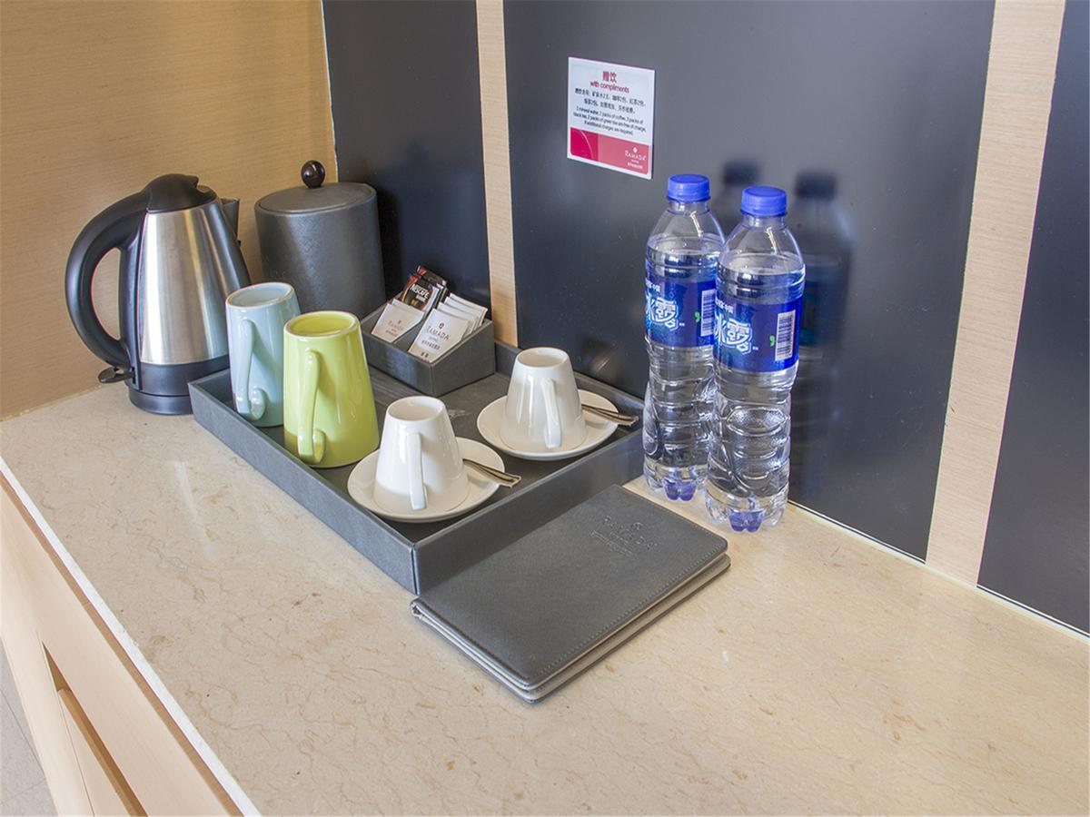Hotel Ramada By Wyndham Enping Esterno foto